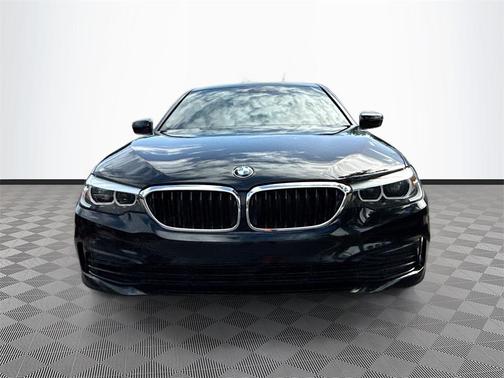 2020 BMW 530 530i