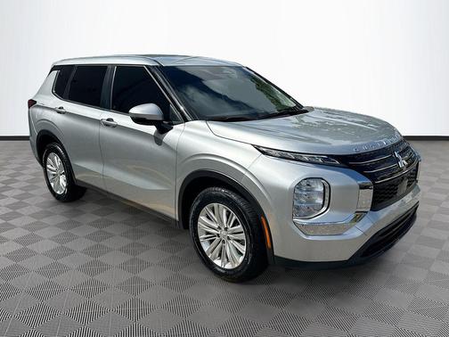 2024 Mitsubishi Outlander ES 2.5 2WD