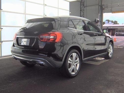 2017 Mercedes-Benz GLA 250 Base