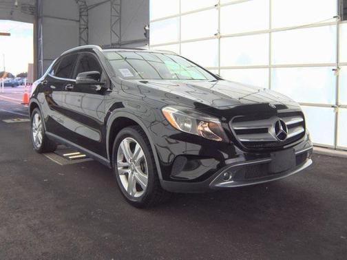 2017 Mercedes-Benz GLA 250 Base