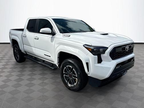 2024 Toyota Tacoma Hybrid TRD Sport