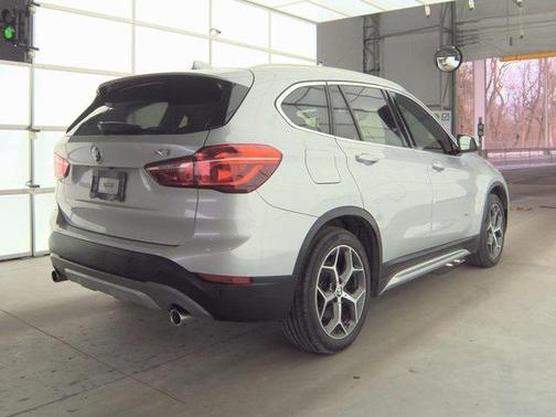 Glacier Silver Metallic 2018 BMW X1 xDrive28i