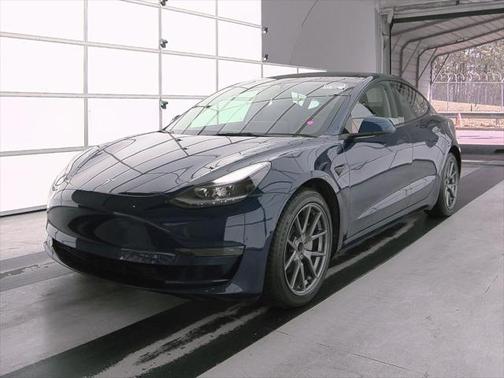 2022 Tesla Model 3 Standard Range