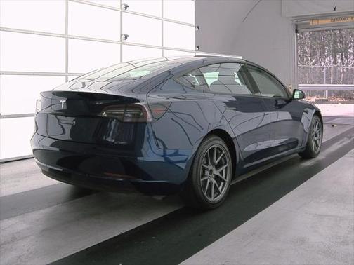 2022 Tesla Model 3 Standard Range
