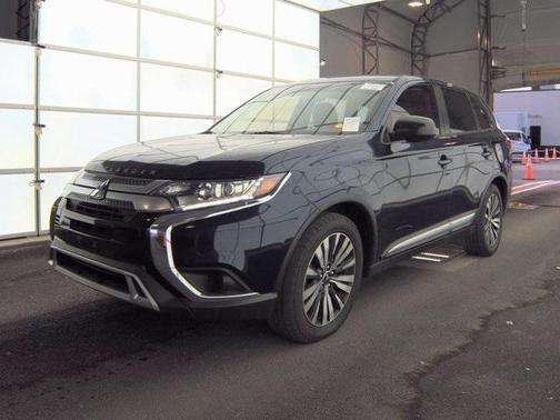 2020 Mitsubishi Outlander SE