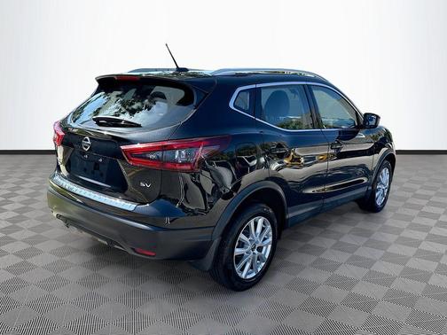 Magnetic Black Pearl 2020 Nissan Rogue Sport SV