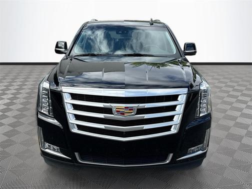 2019 Cadillac Escalade Luxury