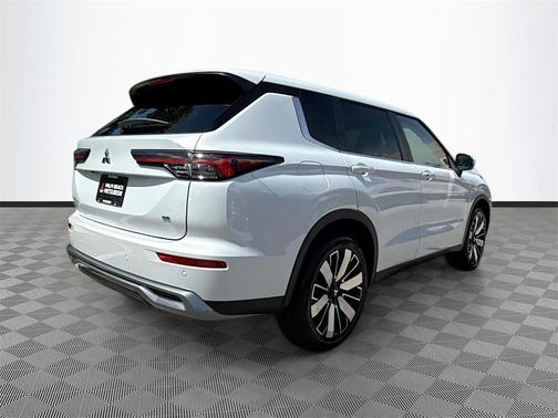 2025 Mitsubishi Outlander SE 2.5 2WD