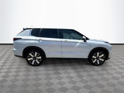 2025 Mitsubishi Outlander SE 2.5 2WD