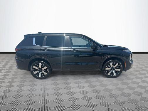 Black Diamond 2026 Mitsubishi Outlander SE S-AWC