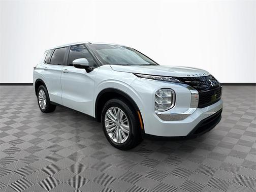 2024 Mitsubishi Outlander ES 2.5 2WD