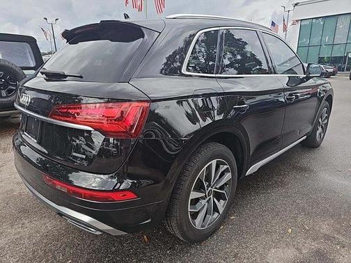 2023 Audi Q5 45 S line Premium