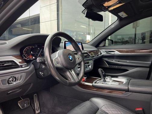 2020 BMW 750 i xDrive