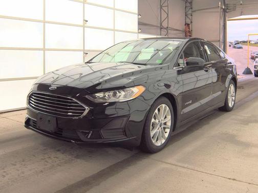 Agate Black 2019 Ford Fusion Hybrid SE