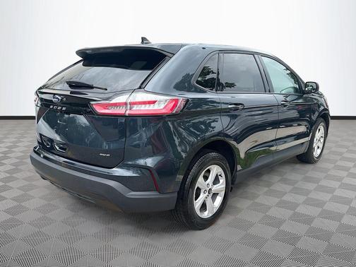 Blue Metallic 2023 Ford Edge SE