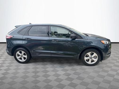 Blue Metallic 2023 Ford Edge SE