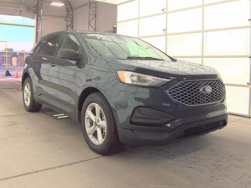 Blue Metallic 2023 Ford Edge SE