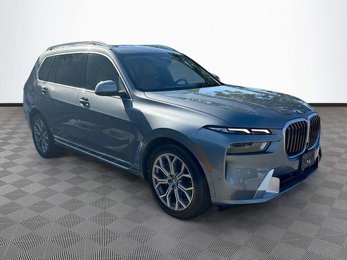 Skyscraper Grey Metallic 2023 BMW X7 xDrive40i