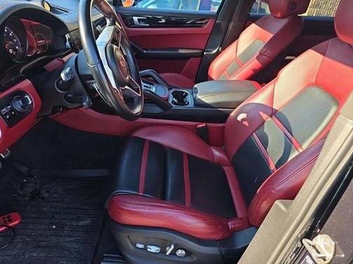 2020 Porsche Cayenne S