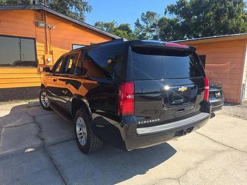 2018 Chevrolet Suburban LT