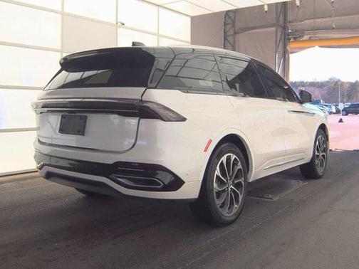 2024 Lincoln Nautilus Reserve