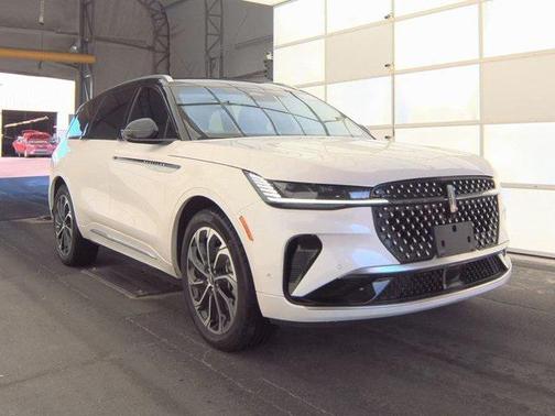 2024 Lincoln Nautilus Reserve