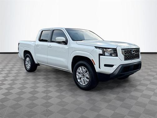 2022 Nissan Frontier SV