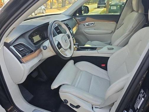 2019 Volvo XC90 T6 Inscription