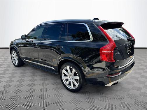 2019 Volvo XC90 T6 Inscription