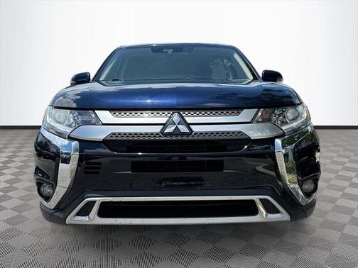 2020 Mitsubishi Outlander SE