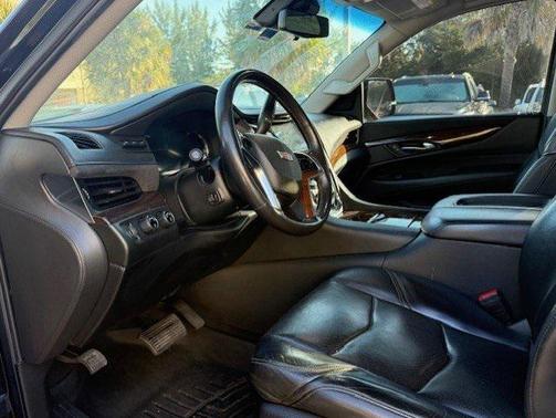 2020 Cadillac Escalade ESV Luxury