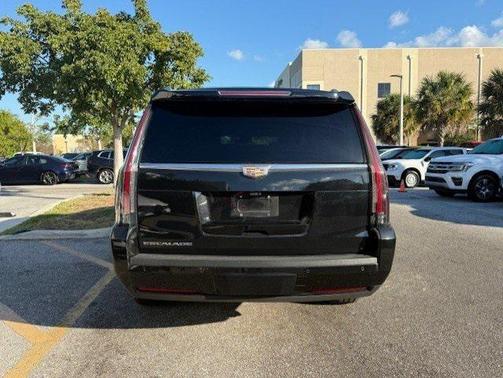 2020 Cadillac Escalade ESV Luxury