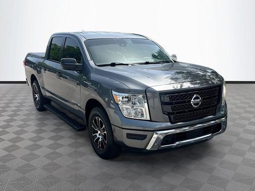 Gun Metallic 2022 Nissan Titan SV