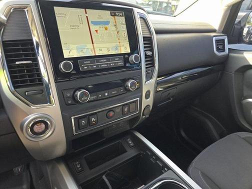 2021 Nissan Titan SV