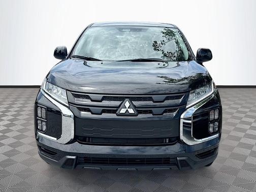 Labrador Black Pearl 2026 Mitsubishi Outlander Sport 2.0 LE