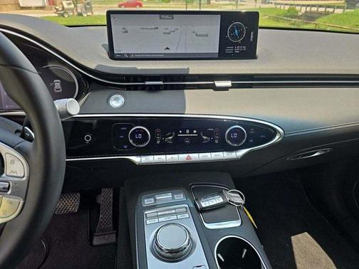 2025 Genesis GV70 2.5T AWD