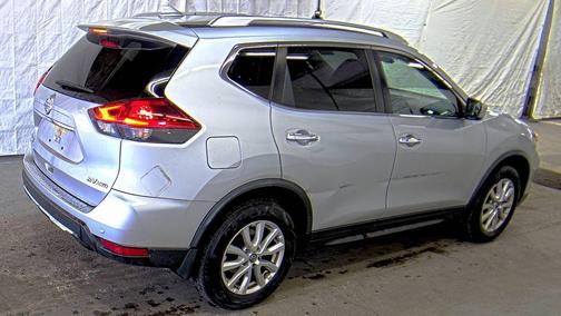 Brilliant Silver Metallic 2019 Nissan Rogue SV
