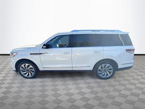 2023 Lincoln Navigator Reserve