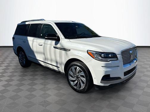 2023 Lincoln Navigator Reserve