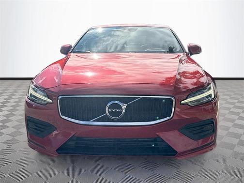 2019 Volvo S60 T5 Momentum