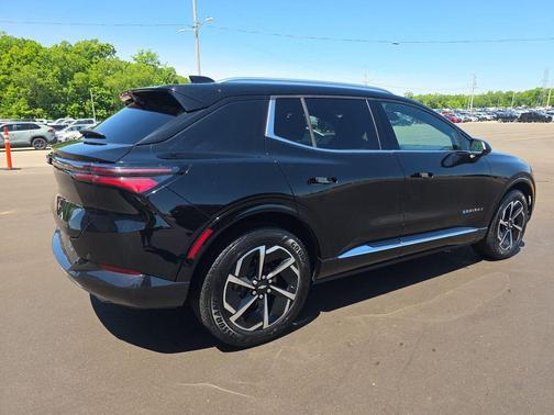 Black 2024 Chevrolet Equinox EV 2LT