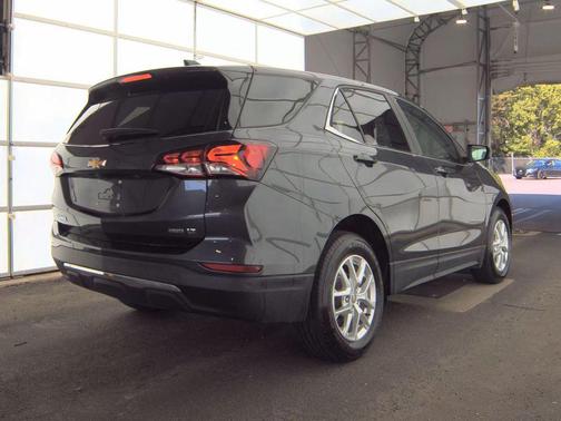 Iron Gray Metallic 2023 Chevrolet Equinox 1LT