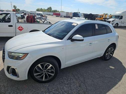 2022 Audi Q5 45 S line Premium Plus