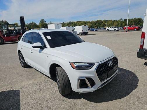 2022 Audi Q5 45 S line Premium Plus