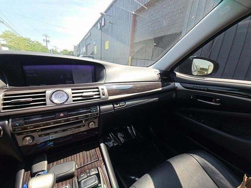 2017 Lexus LS 460 Base