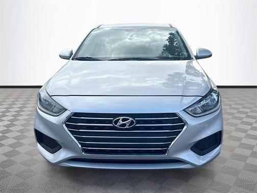 2022 Hyundai Accent SE