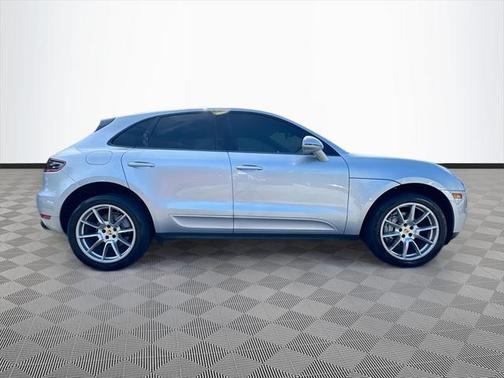 2018 Porsche Macan Base