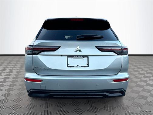 2025 Mitsubishi Outlander ES 2.5 2WD