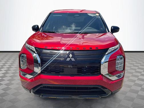 Red Diamond 2026 Mitsubishi Outlander LE
