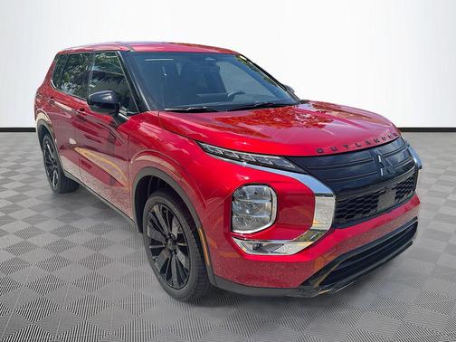 Red Diamond 2026 Mitsubishi Outlander LE